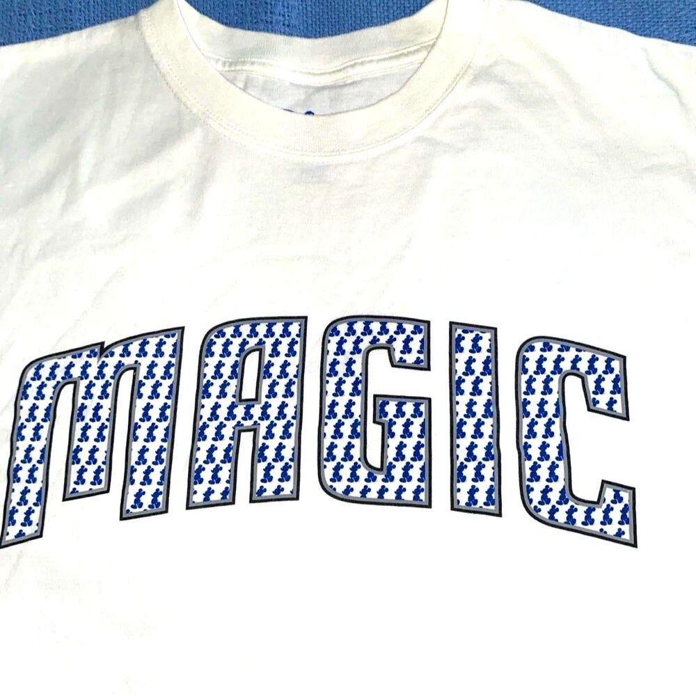 Disney Unisex MAGIC Crew Neck Tee Size Large USA